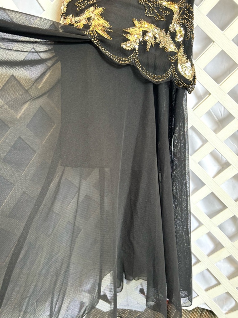 Black Gold Sequin Beaded Formal Dress Size Small Sleeveless Midi Evening Prom - Picture 3 of 12